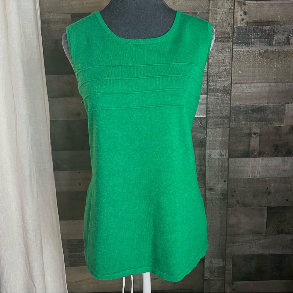 Cable & Gauge Green Tank Top